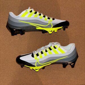 Nike Vapor Edge Speed Football Cleat Size 9.5